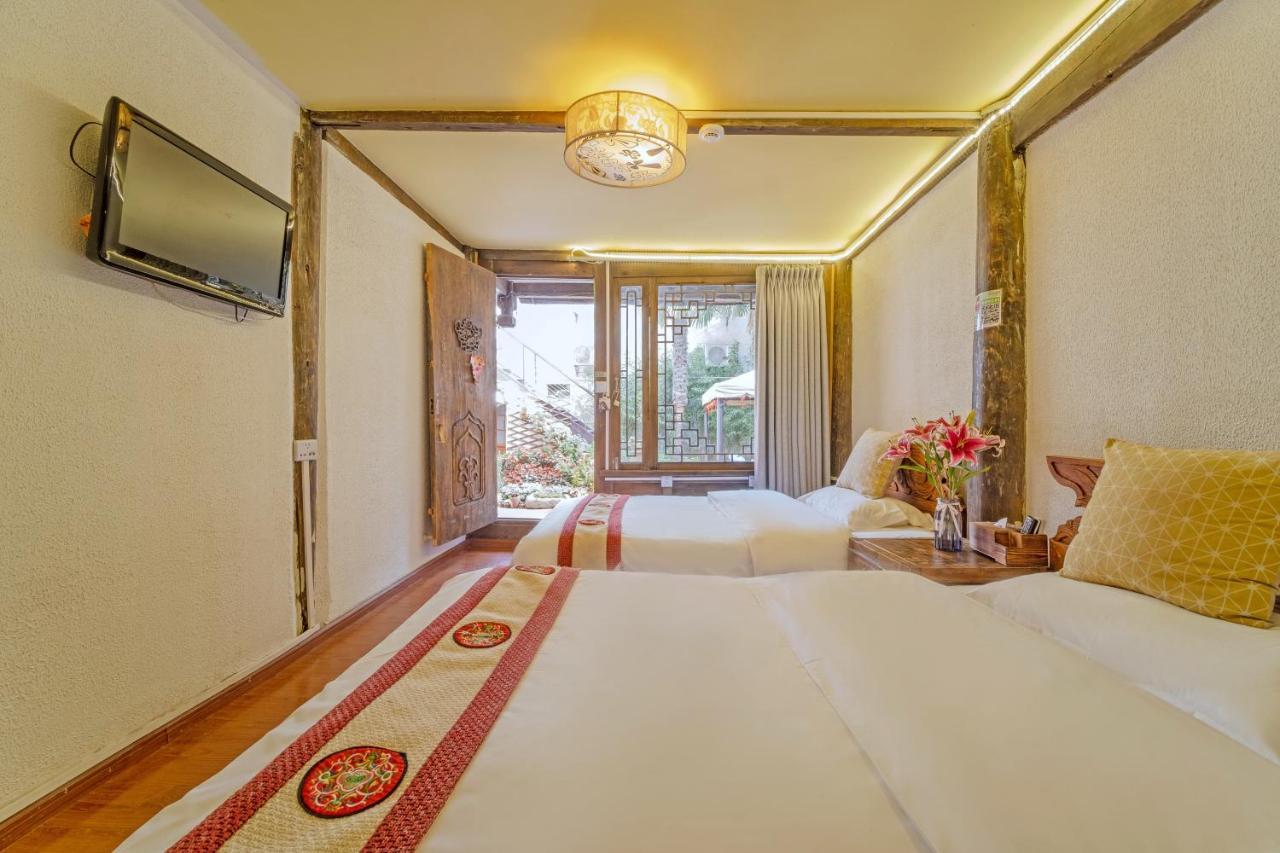 Lewo Guest House Lijiang  Buitenkant foto
